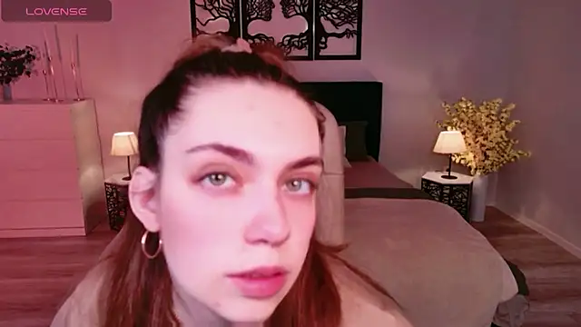 DaniellaLovely online show from November 22, 10:58 am