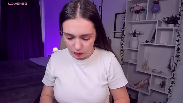 Snapshot of DaniellaLovely chatting on October 6, 10:49 am DaniellaLovely online show from October 6, 10:49 am