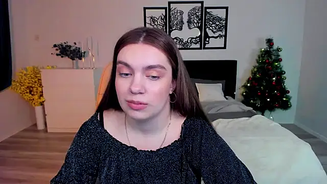 Snapshot of DaniellaLovely chatting on January 26, 2:08 pm DaniellaLovely online show from January 26, 2:08 pm