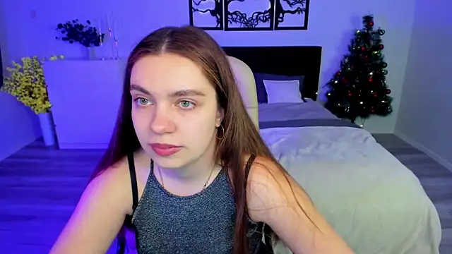 Snapshot of DaniellaLovely chatting on January 25, 11:02 am DaniellaLovely online show from January 25, 11:02 am