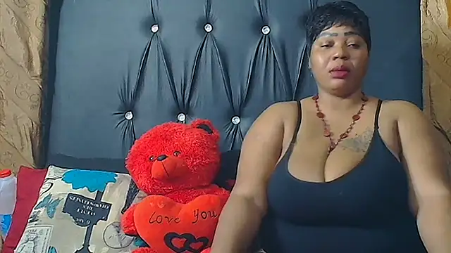 Snapshot of HUMONGUOUSTITSS chatting on September 18, 4:10 pm HUMONGUOUSTITSS online show from September 18, 4:10 pm