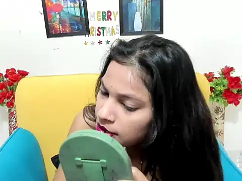 evaaelfiee online show from January 13, 3:32 am