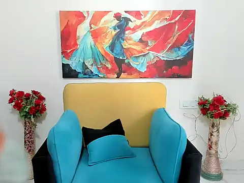 evaaelfiee online show from April 17, 3:31 am