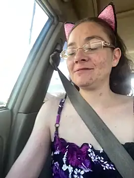 Cutebitchxh online show from April 30, 6:37 pm