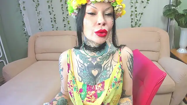 Megan Black Moon online show from February 21, 6:15 am