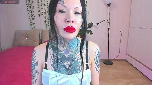 Megan Black Moon online show from November 26, 4:01 am