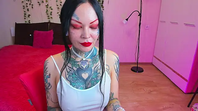 Megan Black Moon online show from November 1, 9:47 am