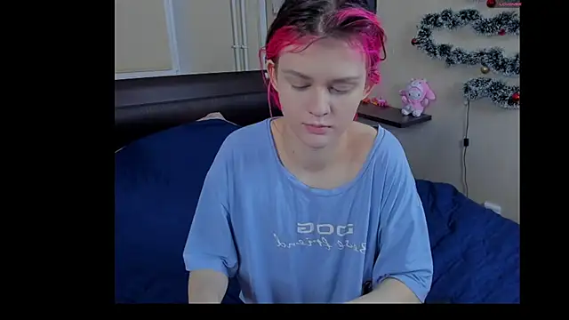 JulieTaylors online show from April 7, 10:22 pm