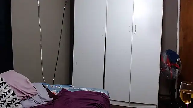 Sugarbabe242 online show from March 21, 7:24 pm