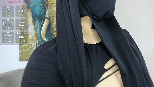 Snapshot of zully_01 chatting on December 5, 10:47 am zully 01 online show from December 5, 10:47 am