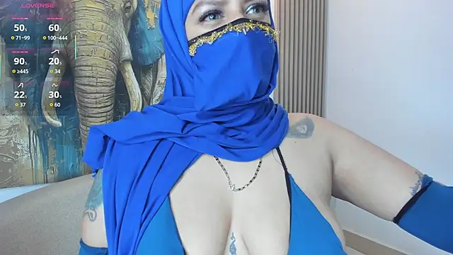 Snapshot of zully_01 chatting on October 9, 11:55 am zully 01 online show from October 9, 11:55 am