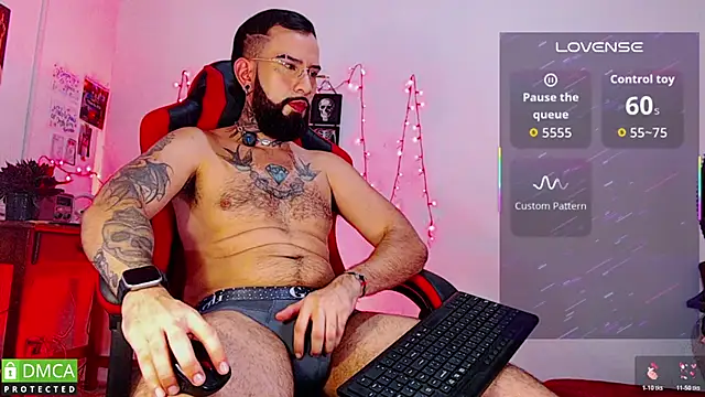 Diilanhott online show from March 9, 6:55 pm