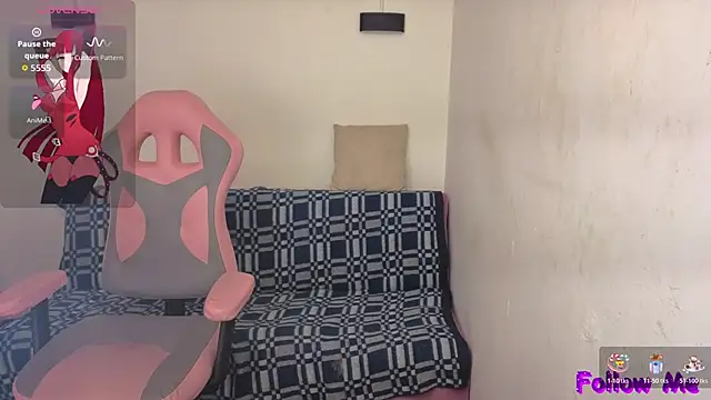 vittorialombardi   online show from February 26, 7:41 am