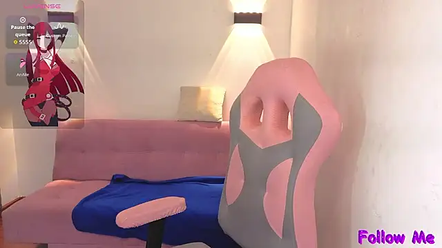 vittorialombardi   online show from February 4, 7:25 am