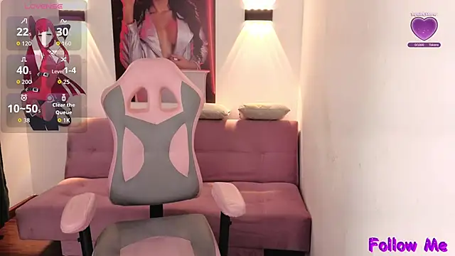 vittorialombardi   online show from October 27, 7:09 am