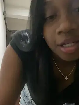 Snapshot of EscorpiLeoncita chatting on December 16, 3:51 am EscorpiLeoncita online show from December 16, 3:51 am