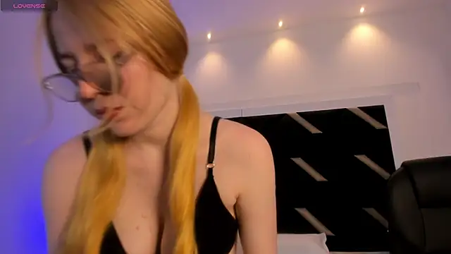 Alexa Handler online show from June 19, 8:14 pm