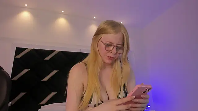 Alexa Handler online show from July 1, 8:09 pm
