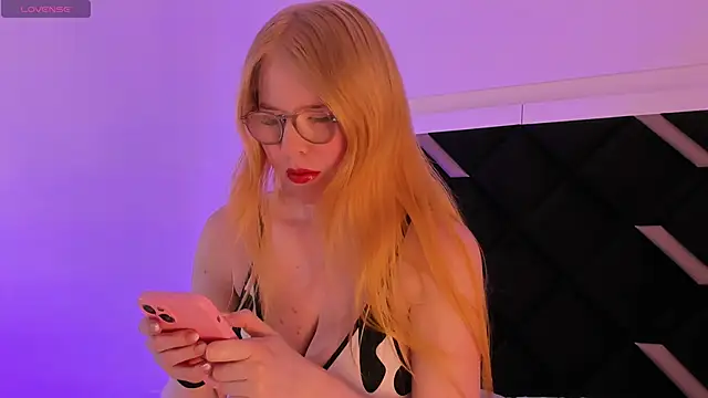 Alexa Handler online show from December 15, 1:44 am