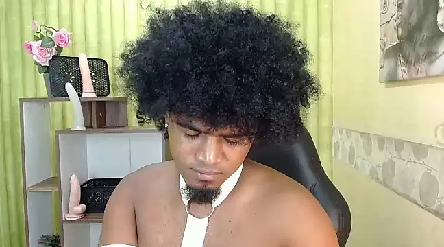 Snapshot of JaicobRuneer chatting on March 20, 7:47 am JaicobRuneer online show from March 20, 7:47 am