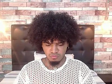 Snapshot of JaicobRuneer chatting on September 27, 12:17 am JaicobRuneer online show from September 27, 12:17 am