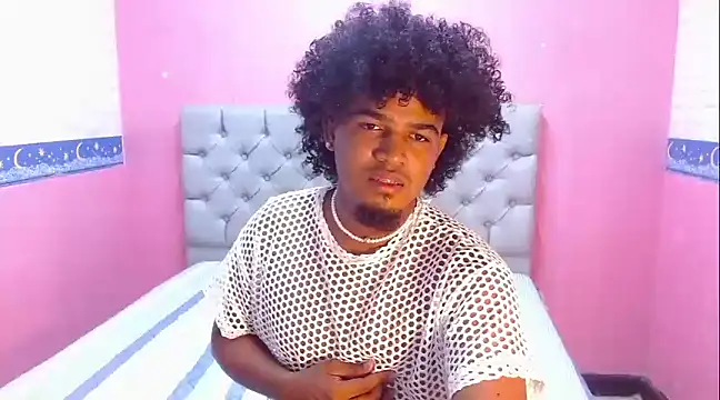 Snapshot of JaicobRuneer chatting on March 22, 11:53 pm JaicobRuneer online show from March 22, 11:53 pm