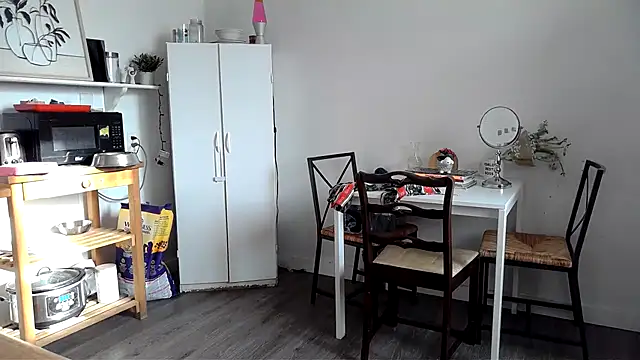 Kittyymaze1 online show from March 25, 12:48 pm