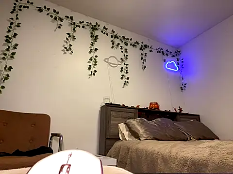 Kittyymaze1 online show from September 27, 1:50 pm