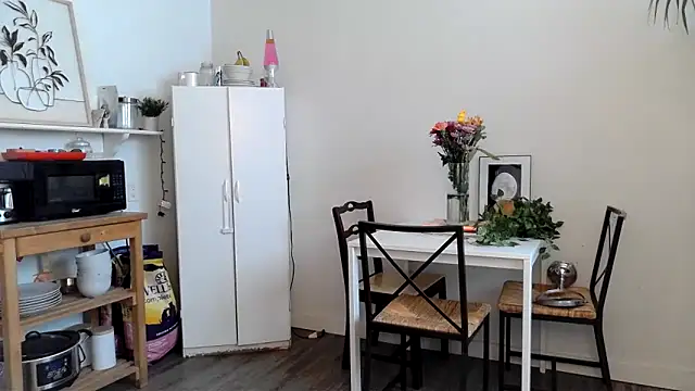 Kittyymaze1 online show from April 7, 11:56 am