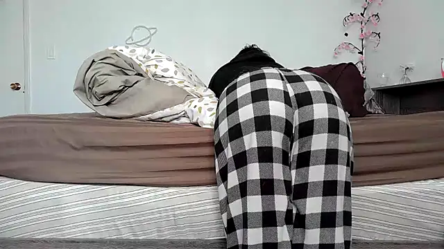 Kittyymaze1 online show from May 17, 4:51 pm