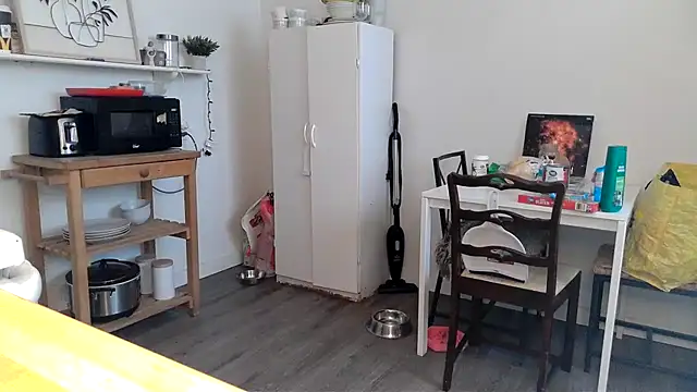 Kittyymaze1 online show from January 8, 1:17 pm