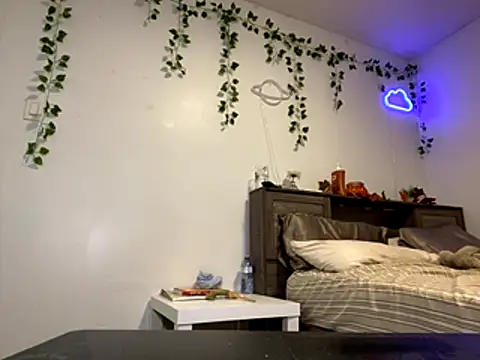 Kittyymaze1 online show from October 15, 2:03 pm