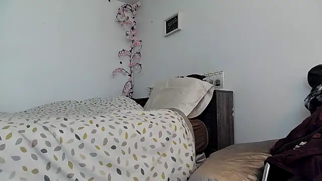 Kittyymaze1 online show from May 26, 12:14 pm