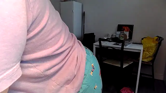 Kittyymaze1 online show from January 12, 2:02 pm