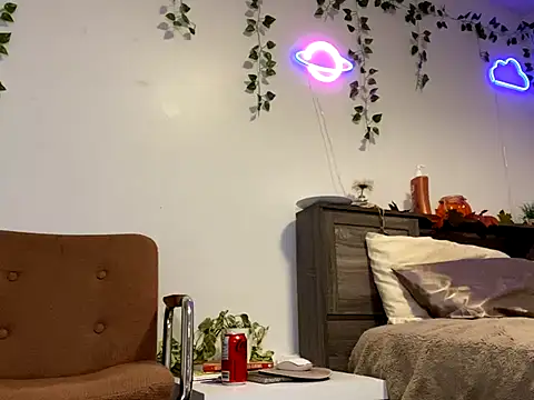 Kittyymaze1 online show from October 10, 2:51 pm