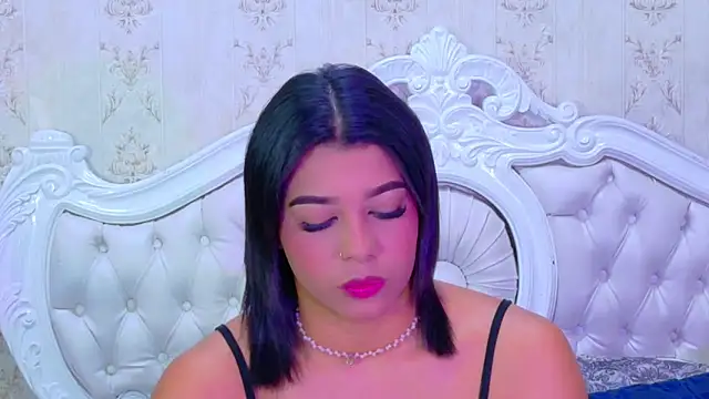 TiaraRosse online show from November 14, 12:20 pm