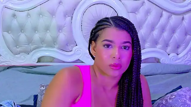 TiaraRosse online show from December 19, 2:30 pm