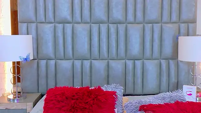 TiaraRosse online show from March 26, 12:14 pm