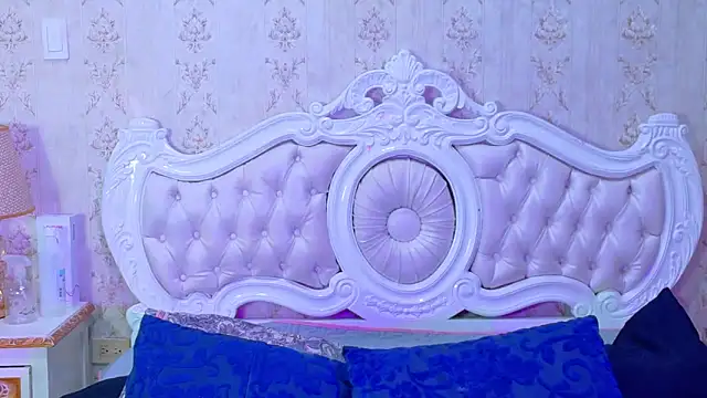 TiaraRosse online show from November 13, 5:33 am