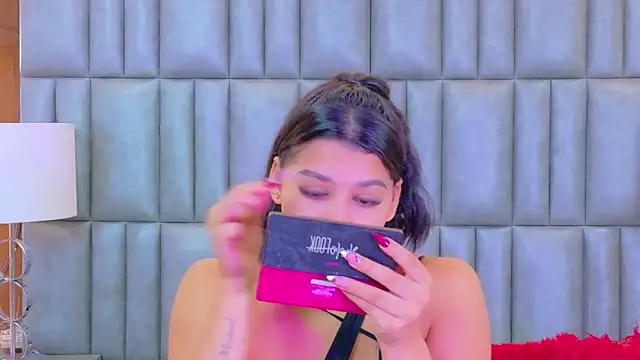 TiaraRosse online show from March 23, 12:05 pm