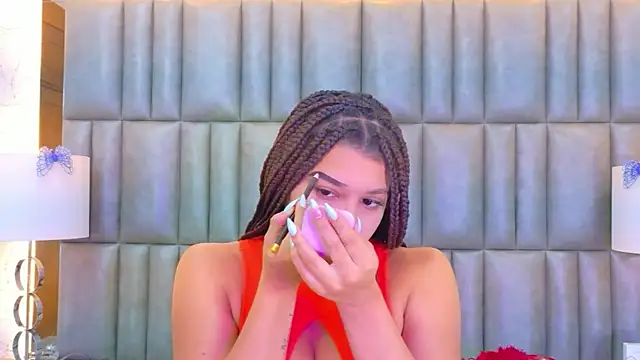 TiaraRosse online show from February 16, 1:43 pm