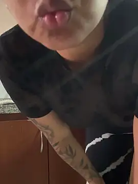 Snapshot of Cafeziitha02 chatting on December 5, 7:45 pm Cafeziitha02 online show from December 5, 7:45 pm