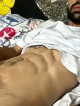 Snapshot of macg96 chatting on November 16, 6:40 am macg96 online show from November 16, 6:40 am