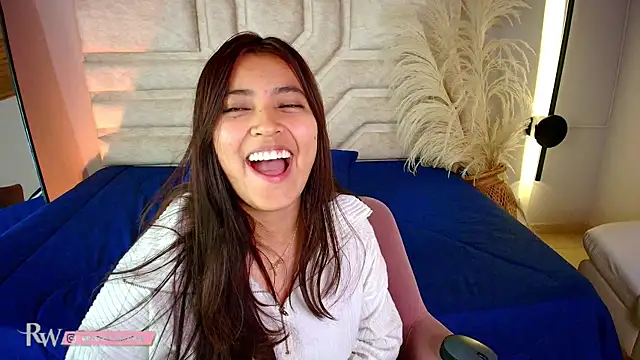 Rebeca Williams  online show from March 21, 4:39 am