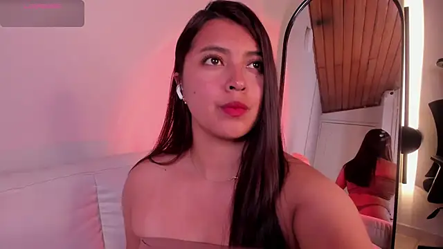 Rebeca Williams  online show from November 22, 11:47 pm