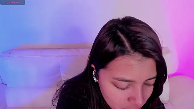 Rebeca Williams  online show from November 20, 11:00 am