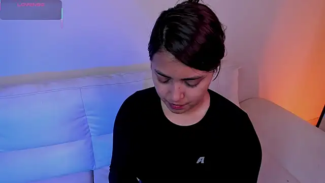 Rebeca Williams  online show from November 15, 12:47 am