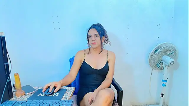 Oh Tique online show from March 28, 2:29 pm