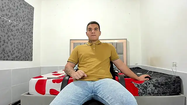 Snapshot of simookeler chatting on February 12, 12:38 pm simookeler online show from February 12, 12:38 pm