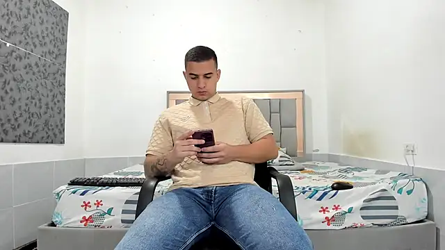 simookeler online show from April 8, 9:44 am